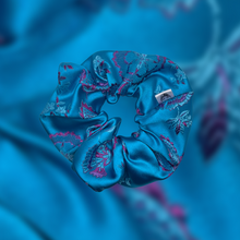 Load image into Gallery viewer, Lunar