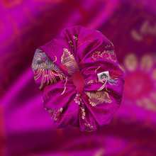 Load image into Gallery viewer, Lunar