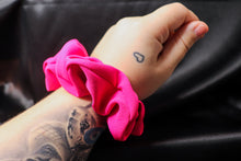 Load image into Gallery viewer, Eva