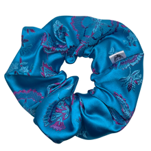 Load image into Gallery viewer, Lunar